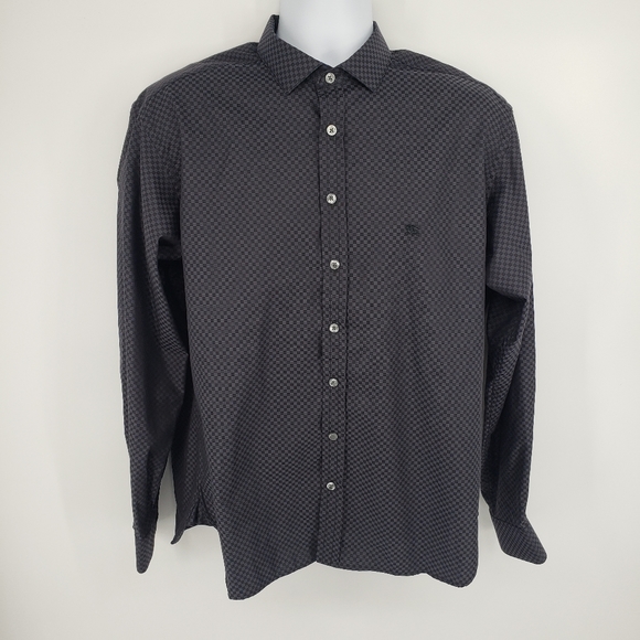 gray burberry shirt